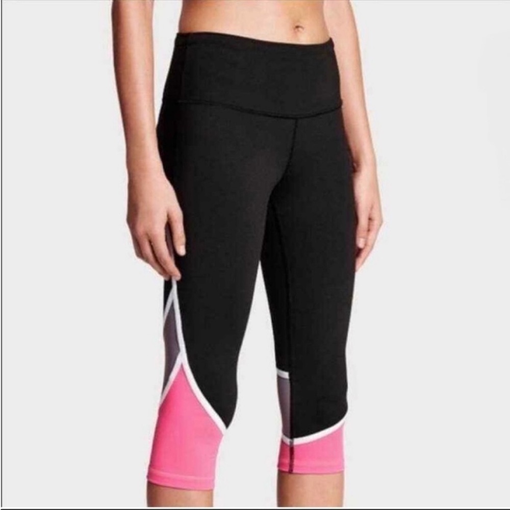 • Victoria's Secret • Knockout Crop